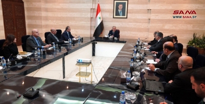 اجتماع برئاسة المهندس عرنوس لبحث إنجاز دليلي تصنيف الأنشطة الاقتصادية وتعريف المشروعات